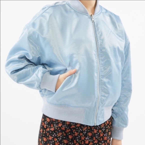 🎉FLASH SALE🎉 Urban outfitter Reversible Velvet Floral Bomber Jacket - Picture 3 of 11